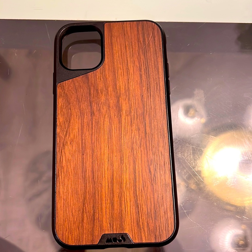 MOUS IPHONE 11 WOOD PHONE CASE